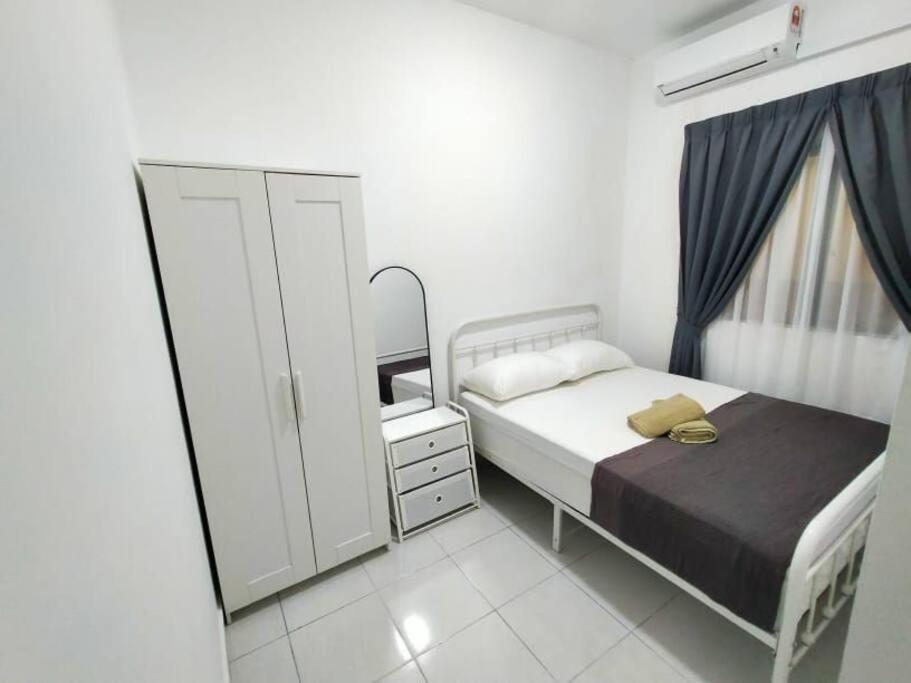 Ss Condostay Residensi Lili, Nilai Nearby Klia, Usim - Infinity Pool, Wifi, Smart Tv מראה חיצוני תמונה